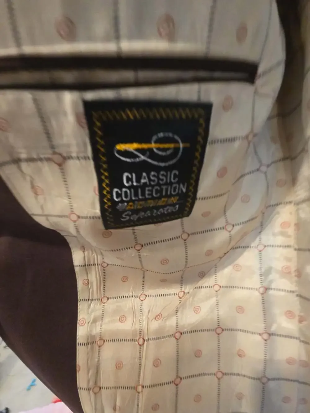 Classic Collection Separates Vintage Men's Brown Two-Button Blazer